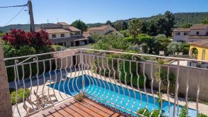 Villa & Pool in Saint-Julien, 10 minutes from Sausset