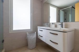 Appartement Luxe 2 Chambres À CFC Emplacement Premium