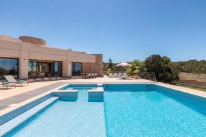 New! Villa Palau