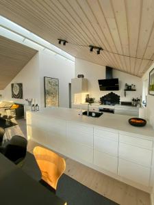 Modern Holiday Home By Marielyst Beach
