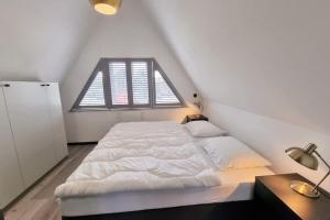 Holiday home with beach cabin in Domburg - Singel 5a