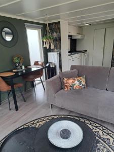 Camping de Zandhorst, Chalet Madera