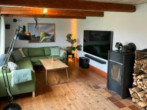 Spacious Family Home By Kullahalvön Apple Orchards