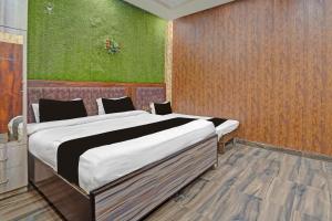 Super Hotel O Sarnath Stupa Varanasi Formerly Bollywood Guest House