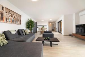 Apartmen Luna by El-PI Tours