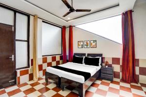 Hotel O Sector 93 Noida Formerly Grand Empire