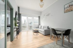 RentPlanet - Apartament przy Parku Mirowskim II