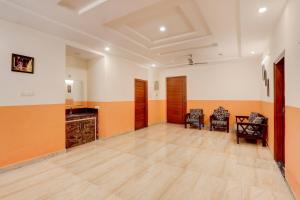 Collection O KPHB Metro Station Hyderabad Formerly Hillside