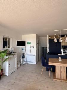 Charmante Marina T3 traversant vue mer et port
