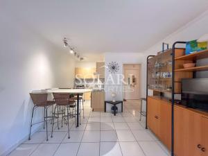 Terrace with sea view air conditioning garage beaches & shops
