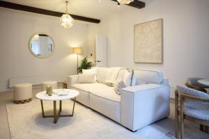 The Brick & Timber Flat by Abbey Road