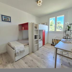 LAtelier Créole Artistic House with Garden