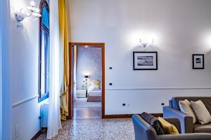 Ca del Monastero 4 Collection Apartment up to 8 Guests with Lift