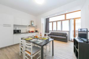 Arco Rocks Apartments