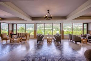 New Wonder City Hotels and Resorts