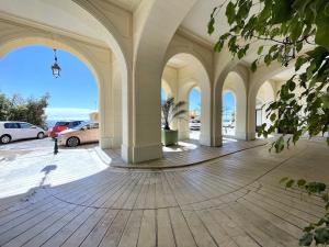 MUST OF LUXURY Suite - GRAND PRIX