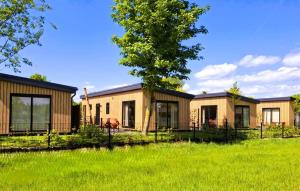 2 Bedroom Luxurious Home In Hulshorst