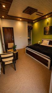 Tree Heaven Resort-Kanatal