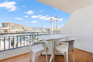 WELCS APARTAMENTO 369 EMP en el puerto con terraza