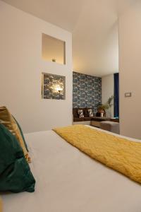 Artstay - The Zen Cozy Haven