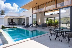 Palm Breeze 3br Pool Villa