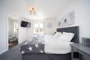 6 Bed Hse Perfect for Contractors & Large Groups