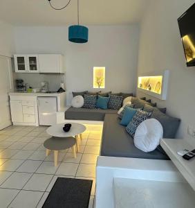 Studios Eleni I