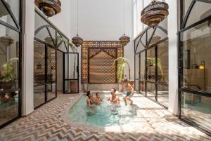 Riad Privé Médina Roof and Jacuzzi