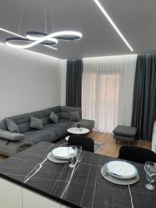 Skyline Apartment 2