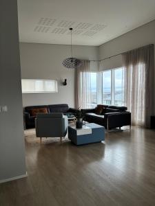 Spacious 4BR Family Home with Hot Tub Near Reykjavík