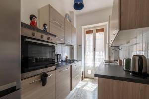 GuestHost - Bright Balcony Apartment Appiano