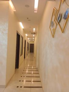 HOTEL CRYSTAL - Comfortable & Smart Rooms By SKY Hotels & Homestays