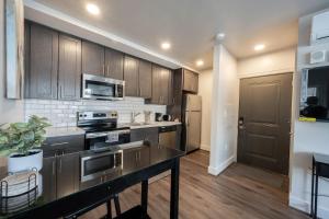 Modern Indy Studio Near Downtown & Mass Ave Escape