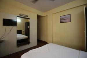 HOTEL GOLDEN PALACE PVT LTD