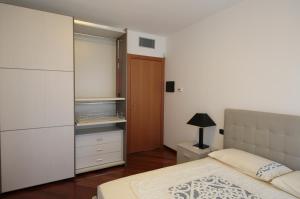 A Charming Place with Canal View in Navigli