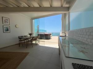 Panoramic Seaview Penthouse The Wave