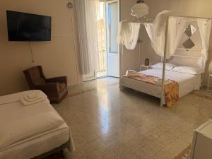 Scaramella room s
