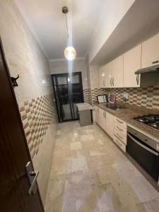 premium verblijf TNG 1min from train station -parking-wifi 2bdr 2bath