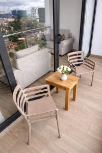 Luxury 3Bedroom Riverside Square by YourHost