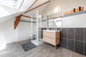 Iasmé - Appartement spacieux -5 chambres - Paris 20 min-2 Parking