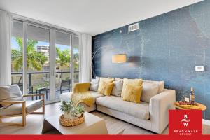 Luxury 1BR - Bay View - Beachwalk Beach Resort