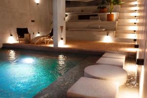 Stunning Design with pool Starlink Casa Zii