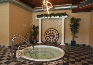 EasyStay Inn & Suites Fernie