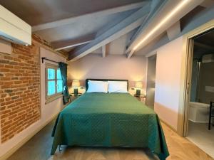VILLA SUNFLOW Luxury Suites