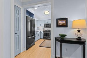 2465 Racquet Club Villa