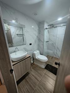 Apartasuite Cartagena Beach Piscina