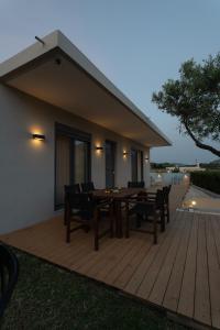 Dener Villa