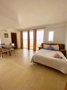Beach View Palace