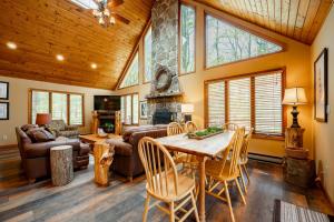 Hemlock Chalet by Railey Vacations