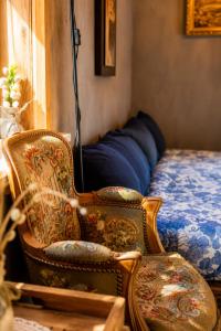 Lake Deer Park Retreat with Hot Tub & Sauna